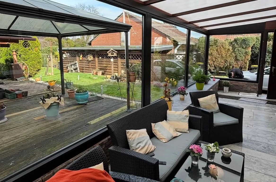 Gepflegtes Zuhause mit Wintergarten und Garten in Hamminkeln